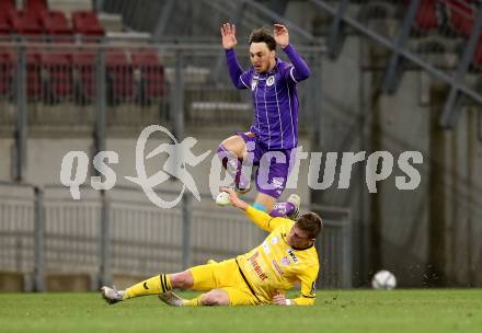Fussball 2. Liga. SK Austria Klagenfurt gegen  Kapfenberger SV. Simon Straudi, (Klagenfurt),  Lukas Parger   (Kapfenberger SV). Klagenfurt, am 9.4.2021.
Foto: Kuess
www.qspictures.net
---
pressefotos, pressefotografie, kuess, qs, qspictures, sport, bild, bilder, bilddatenbank