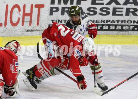 EBEL. Eishockey Bundesliga. KAC gegen	HCB Suedtirol Alperia. Rok Ticar,  (KAC),  Anton Bernard (Bozen). Klagenfurt, am 18.4.2021.
Foto: Kuess
www.qspictures.net

---
pressefotos, pressefotografie, kuess, qs, qspictures, sport, bild, bilder, bilddatenbank