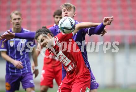 Fussball 2. Liga. SK Austria Klagenfurt gegen  Grazer AK 1902. Florian Freissegger,  (Klagenfurt),  Thomas Zuendel  (GAK). Klagenfurt, am 18.4.2021.
Foto: Kuess
www.qspictures.net
---
pressefotos, pressefotografie, kuess, qs, qspictures, sport, bild, bilder, bilddatenbank