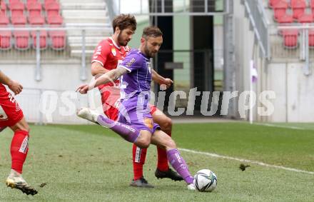 Fussball 2. Liga. SK Austria Klagenfurt gegen  Grazer AK 1902. Markus Pink,  (Klagenfurt),  Stefan Johannes Pfeifer  (GAK). Klagenfurt, am 18.4.2021.
Foto: Kuess
www.qspictures.net
---
pressefotos, pressefotografie, kuess, qs, qspictures, sport, bild, bilder, bilddatenbank
