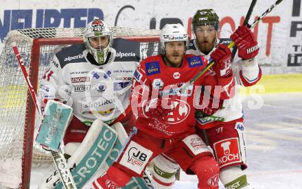 EBEL. Eishockey Bundesliga. KAC gegen	HCB Suedtirol Alperia. Manuel Geier,  (KAC), Leland Irving, Dennis Robertson  (Bozen). Klagenfurt, am 18.4.2021.
Foto: Kuess
www.qspictures.net

---
pressefotos, pressefotografie, kuess, qs, qspictures, sport, bild, bilder, bilddatenbank