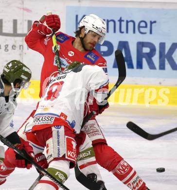 EBEL. Eishockey Bundesliga. KAC gegen	HCB Suedtirol Alperia. Thomas Hundertpfund,  (KAC),  Anton Bernard (Bozen). Klagenfurt, am 18.4.2021.
Foto: Kuess
www.qspictures.net

---
pressefotos, pressefotografie, kuess, qs, qspictures, sport, bild, bilder, bilddatenbank
