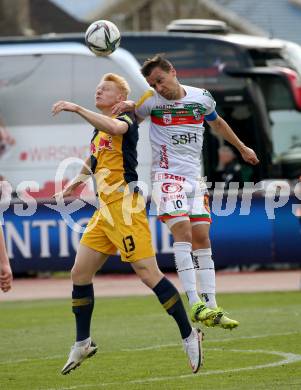 Fussball. Bundesliga. RZ Pellets WAC gegen FC Red Bull Salzburg. Michael Lindl,  (WAC),Nicolas Seiwald  (Salzburg). Wolfsberg, am 25.4.2021.
Foto: Kuess
www.qspictures.net

---
pressefotos, pressefotografie, kuess, qs, qspictures, sport, bild, bilder, bilddatenbank