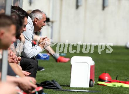 Fussball 2. Liga. SK Austria Klagenfurt gegen FC Juniors OOE.  Trainer Peter Pacult (Klagenfurt). Klagenfurt, am 9.5.2021.
Foto: Kuess
www.qspictures.net
---
pressefotos, pressefotografie, kuess, qs, qspictures, sport, bild, bilder, bilddatenbank