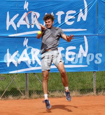 Tennis. OETV Challenge Serie.  Thomas Zych. Poertschach, am 29.4.2021.
Foto: Kuess
www.qspictures.net

---
pressefotos, pressefotografie, kuess, qs, qspictures, sport, bild, bilder, bilddatenbank