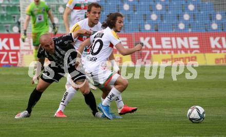 Fussball. Bundesliga. RZ Pellets WAC gegen LASK. Matthaeus Taferner, Mario Leitgeb (WAC), Lukas Grgic (LASK). Wolfsberg, am 12.5.2021.
Foto: Kuess
www.qspictures.net

---
pressefotos, pressefotografie, kuess, qs, qspictures, sport, bild, bilder, bilddatenbank