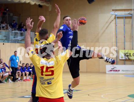 Handball spusu Liga. SC Ferlach gegen UHK Krems. Rudi Bobas (Ferlach), Oliver Nikic (Krems). Ferlach, am 15.5.2021.
Foto: Kuess
www.qspictures.net
---
pressefotos, pressefotografie, kuess, qs, qspictures, sport, bild, bilder, bilddatenbank