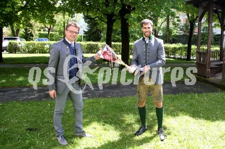 EBEL. Eishockey Bundesliga. KAC. Wahl zum Kaerntner Eishockey  Superstar.  Max Strohmaier, Martin Schumnig. Klagenfurt, am 17.5.2021.
Foto: Kuess 
www.qspictures.net

---
pressefotos, pressefotografie, kuess, qs, qspictures, sport, bild, bilder, bilddatenbank