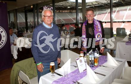 Fussball. Bundesliga Relegation. SK Austria Klagenfurt gegen St. Poelten. VIP.    Anton Leikam, Arno Arthofer. Klagenfurt, am 26.5.2021.
Foto: Kuess
www.qspictures.net
---
pressefotos, pressefotografie, kuess, qs, qspictures, sport, bild, bilder, bilddatenbank