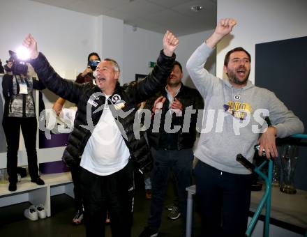 Fussball. Bundesliga Relegation. St. Poelten gegen SK Austria Klagenfurt .   Meisterjubel Austria Klagenfurt.  Trainer Peter Pacult. Klagenfurt, am 29.5.2021.
Foto: Kuess
www.qspictures.net
---
pressefotos, pressefotografie, kuess, qs, qspictures, sport, bild, bilder, bilddatenbank