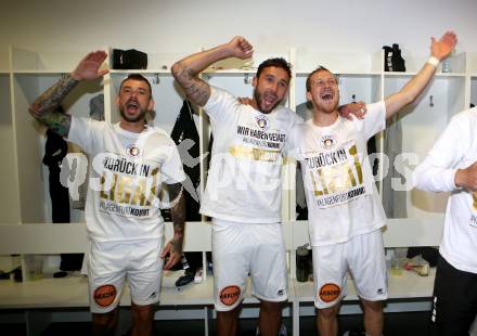 Fussball. Bundesliga Relegation. St. Poelten gegen SK Austria Klagenfurt .   Meisterjubel Austria Klagenfurt.  Philipp Huetter, Markus Pink, Markus Rusek. Klagenfurt, am 29.5.2021.
Foto: Kuess
www.qspictures.net
---
pressefotos, pressefotografie, kuess, qs, qspictures, sport, bild, bilder, bilddatenbank