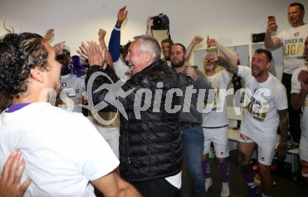 Fussball. Bundesliga Relegation. St. Poelten gegen SK Austria Klagenfurt .   Meisterjubel Austria Klagenfurt.  Trainer Peter Pacult. Klagenfurt, am 29.5.2021.
Foto: Kuess
www.qspictures.net
---
pressefotos, pressefotografie, kuess, qs, qspictures, sport, bild, bilder, bilddatenbank