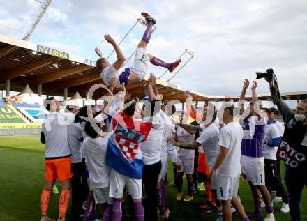 Fussball. Bundesliga Relegation. St. Poelten gegen SK Austria Klagenfurt .   Meisterjubel Austria Klagenfurt.  Markus Rusek. Klagenfurt, am 29.5.2021.
Foto: Kuess
www.qspictures.net
---
pressefotos, pressefotografie, kuess, qs, qspictures, sport, bild, bilder, bilddatenbank