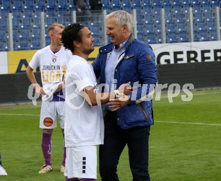 Fussball. Bundesliga Relegation. St. Poelten gegen SK Austria Klagenfurt .   Meisterjubel Austria Klagenfurt.  Maximiliano Moreira, Harald Gaertner. Klagenfurt, am 29.5.2021.
Foto: Kuess
www.qspictures.net
---
pressefotos, pressefotografie, kuess, qs, qspictures, sport, bild, bilder, bilddatenbank