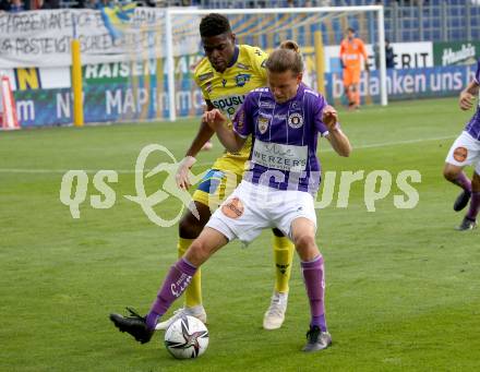 Fussball. Bundesliga Relegation. St. Poelten gegen SK Austria Klagenfurt .   Kofi Yeboah Schulz, (St. Poelten),  Patrick Greil  (Klagenfurt). Klagenfurt, am 29.5.2021.
Foto: Kuess
www.qspictures.net
---
pressefotos, pressefotografie, kuess, qs, qspictures, sport, bild, bilder, bilddatenbank