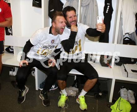 Fussball. Bundesliga Relegation. St. Poelten gegen SK Austria Klagenfurt .   Meisterjubel Austria Klagenfurt.  Martin Lassnig, Sandro Zakany. Klagenfurt, am 29.5.2021.
Foto: Kuess
www.qspictures.net
---
pressefotos, pressefotografie, kuess, qs, qspictures, sport, bild, bilder, bilddatenbank