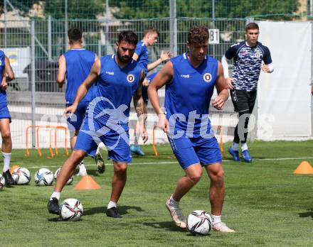 Fussball. Bundesliga. Training. SK Austria Klagenfurt. Herbert Paul, Kosmas Gkezos. Klagenfurt, am 21.6.2021.
Foto: Kuess
www.qspictures.net
---
pressefotos, pressefotografie, kuess, qs, qspictures, sport, bild, bilder, bilddatenbank