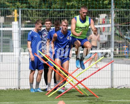 Fussball. Bundesliga. Training. SK Austria Klagenfurt .   Turgay Gemicibasi, Benjamin Hadzic. Klagenfurt, am 21.6.2021.
Foto: Kuess
www.qspictures.net
---
pressefotos, pressefotografie, kuess, qs, qspictures, sport, bild, bilder, bilddatenbank