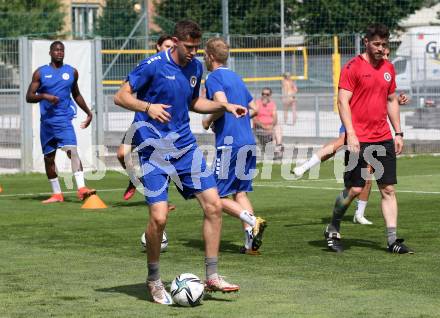 Fussball. Bundesliga. Training. SK Austria Klagenfurt . Ivan Saravanja. Klagenfurt, am 21.6.2021.
Foto: Kuess
www.qspictures.net
---
pressefotos, pressefotografie, kuess, qs, qspictures, sport, bild, bilder, bilddatenbank