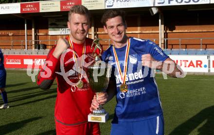 Fussball Kaerntner Liga. SAK gegen Treibach.   Meisterjubel Treibach. Rene Obmann, Hanno Ulrich Wachernig. KLagenfurt, am 26.6.2021.
Foto: Kuess
---
pressefotos, pressefotografie, kuess, qs, qspictures, sport, bild, bilder, bilddatenbank