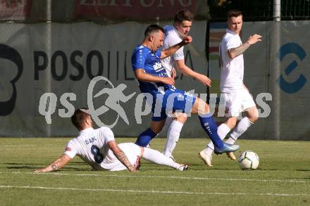 Fussball Kaerntner Liga. SAK gegen Treibach. Amer Krcic  (SAK), Vahid Muharemovic (Treibach). KLagenfurt, am 26.6.2021.
Foto: Kuess
---
pressefotos, pressefotografie, kuess, qs, qspictures, sport, bild, bilder, bilddatenbank