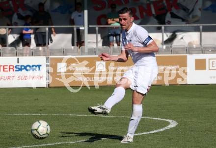 Fussball Kaerntner Liga. SAK gegen Treibach.  Darjan Aleksic (SAK). KLagenfurt, am 26.6.2021.
Foto: Kuess
---
pressefotos, pressefotografie, kuess, qs, qspictures, sport, bild, bilder, bilddatenbank