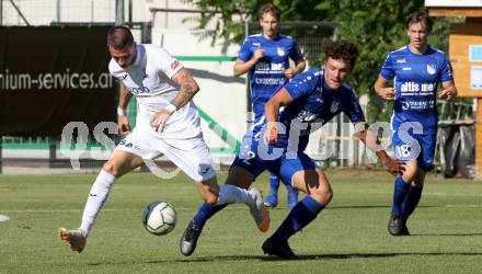 Fussball Kaerntner Liga. SAK gegen Treibach. Zoran Vukovic  (SAK),  Davor Ponjavic (Treibach). KLagenfurt, am 26.6.2021.
Foto: Kuess
---
pressefotos, pressefotografie, kuess, qs, qspictures, sport, bild, bilder, bilddatenbank
