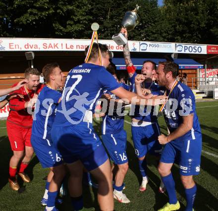 Fussball Kaerntner Liga. SAK gegen Treibach.   Meisterjubel Treibach. KLagenfurt, am 26.6.2021.
Foto: Kuess
---
pressefotos, pressefotografie, kuess, qs, qspictures, sport, bild, bilder, bilddatenbank