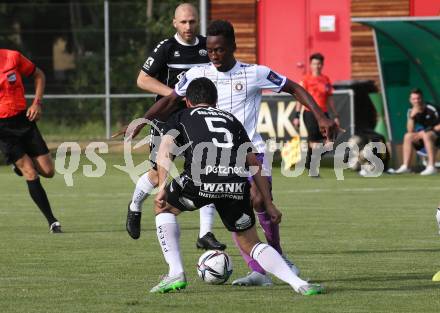 Fussball Testspiel. ASK gegen SK Austria Klagenfurt.  Almedin Hota  (ASK),  Gloire Amanda (Austria Klagenfurt). Klagenfurt, am 2.7.2021.
Foto: Kuess
---
pressefotos, pressefotografie, kuess, qs, qspictures, sport, bild, bilder, bilddatenbank