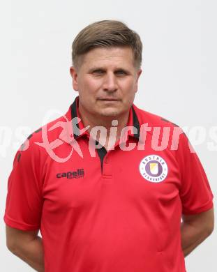Fussball. Bundesliga. Austria Klagenfurt. Mannschaftsfototermin. Portrait.  Wofgang Schellenberg. Klagenfurt, am 8.7.2021.
Foto: Kuess
www.qspictures.net
---
pressefotos, pressefotografie, kuess, qs, qspictures, sport, bild, bilder, bilddatenbank