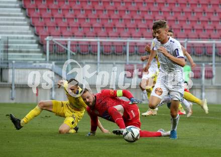Fussball. Bundesliga. Trainingsspiel.  Austria Klagenfurt gegen SV Licht-Loidl Lafnitz.  Tim Maciejewski, (Klagenfurt),   Andreas Zingl  (Lafnitz). Klagenfurt, am 9.7.2021.
Foto: Kuess
www.qspictures.net
---
pressefotos, pressefotografie, kuess, qs, qspictures, sport, bild, bilder, bilddatenbank