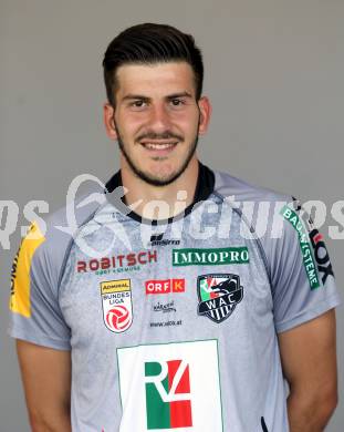 Fussball. Bundesliga. WAC. Mannschaftsfototermin. Portrait.  Luka Lochoshvili. Wolfsberg, am 7.7.2021.
Foto: Kuess
www.qspictures.net
---
pressefotos, pressefotografie, kuess, qs, qspictures, sport, bild, bilder, bilddatenbank