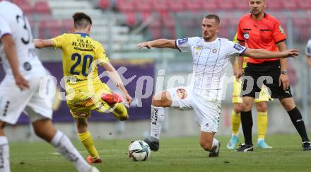Fussball. Bundesliga. Trainingsspiel.  Austria Klagenfurt gegen SV Licht-Loidl Lafnitz.  Turgay Gemicibasi  (Klagenfurt),  Thorsten Schriebl (Lafnitz). Klagenfurt, am 9.7.2021.
Foto: Kuess
www.qspictures.net
---
pressefotos, pressefotografie, kuess, qs, qspictures, sport, bild, bilder, bilddatenbank