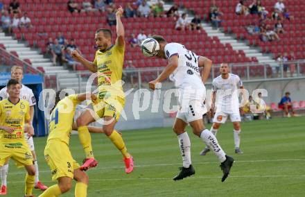 Fussball. Bundesliga. Trainingsspiel.  Austria Klagenfurt gegen SV Licht-Loidl Lafnitz. Thorsten Mahrer  (Klagenfurt),  Georg Grasser (Lafnitz). Klagenfurt, am 9.7.2021.
Foto: Kuess
www.qspictures.net
---
pressefotos, pressefotografie, kuess, qs, qspictures, sport, bild, bilder, bilddatenbank