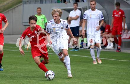 Fussball Bundesliga. Terstspiel. FC St. Veit gegen SK Austria Klagenfurt.  Julian Hufnagl (St.Veit), Thomas Roberts  (Klagenfurt). St. Veit, am 13.7.2021.
Foto: Kuess
---
pressefotos, pressefotografie, kuess, qs, qspictures, sport, bild, bilder, bilddatenbank