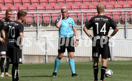 Fussball Bundesliga Testspiel Austria Klagenfurt.  Schiedsrichter Thomas Froehlacher. Klagenfurt, am 19.7.2021.
Foto: Kuess
www.qspictures.net
---
pressefotos, pressefotografie, kuess, qs, qspictures, sport, bild, bilder, bilddatenbank