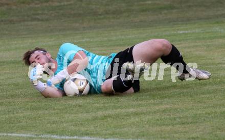 Fussball Kaerntner Liga. Maria Saal gegen Kraig.  Manuel Jachs (Maria Saal). Maria Saal, am 24.7.2021.
Foto: Kuess
---
pressefotos, pressefotografie, kuess, qs, qspictures, sport, bild, bilder, bilddatenbank
