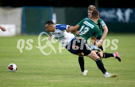 Fussball Regionalliga. SK Treibach gegen Ried Amateure (Junge Wikinger Ried). Vahid Muharemovic  (Treibach), Nico Wiesinger  (Ried), Treibach, am 23.7.2021.
Foto: Kuess
---
pressefotos, pressefotografie, kuess, qs, qspictures, sport, bild, bilder, bilddatenbank