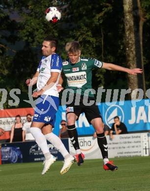 Fussball Regionalliga. SK Treibach gegen Ried Amateure (Junge Wikinger Ried).  Julian Salentinig (Treibach),  Nicolas Zdichynec (Ried), Treibach, am 23.7.2021.
Foto: Kuess
---
pressefotos, pressefotografie, kuess, qs, qspictures, sport, bild, bilder, bilddatenbank