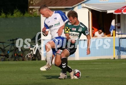 Fussball Regionalliga. SK Treibach gegen Ried Amateure (Junge Wikinger Ried).  Manuel Primusch (Treibach),  Michael Hochreiter (Ried), Treibach, am 23.7.2021.
Foto: Kuess
---
pressefotos, pressefotografie, kuess, qs, qspictures, sport, bild, bilder, bilddatenbank