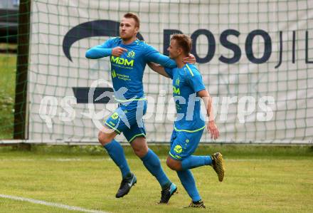 Fussball. Unterliga Ost. Sele Zell gegen Eisenkappel.  Torjubel Anze Jelar, Mathias Christian Pegrin,  (Sele Zell). Sele Zell, am 1.8.2021.
Foto: Kuess
www.qspictures.net
---
pressefotos, pressefotografie, kuess, qs, qspictures, sport, bild, bilder, bilddatenbank