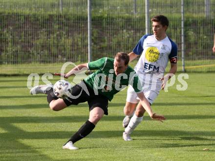 Fussball. Unterliga West. Landskron gegen Doelsach. Christian Wilpernig (Landskron), Philipp Hochegger  (Doelsach). Landskron, am 31.7.2021.
Foto: Kuess
www.qspictures.net
---
pressefotos, pressefotografie, kuess, qs, qspictures, sport, bild, bilder, bilddatenbank