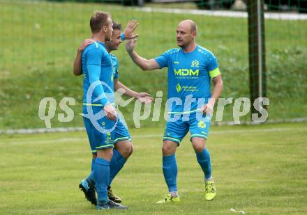 Fussball. Unterliga Ost. Sele Zell gegen Eisenkappel.  Torjubel Anze Jelar, Mathias Christian Pegrin, Miran Kelih, (Sele Zell). Sele Zell, am 1.8.2021.
Foto: Kuess
www.qspictures.net
---
pressefotos, pressefotografie, kuess, qs, qspictures, sport, bild, bilder, bilddatenbank