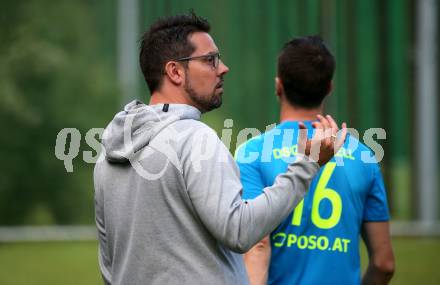Fussball. Unterliga Ost. Sele Zell gegen Eisenkappel.  Trainer Bernhard Erich Starz  (Eisenkappel). Sele Zell, am 1.8.2021.
Foto: Kuess
www.qspictures.net
---
pressefotos, pressefotografie, kuess, qs, qspictures, sport, bild, bilder, bilddatenbank