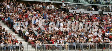 Fussball. Testspiel. Real Madrid gegen AC Milan. Fans. Klagenfurt Woerthersee Stadion, am 8.8.2021.
Foto: Kuess
www.qspictures.net
---
pressefotos, pressefotografie, kuess, qs, qspictures, sport, bild, bilder, bilddatenbank