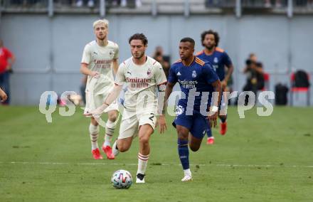 Fussball. Testspiel. Real Madrid gegen AC Milan. Rodrygo Silva (Real Madrid), Calabria Davide (AC Milan). Klagenfurt Woerthersee Stadion, am 8.8.2021.
Foto: Kuess
www.qspictures.net
---
pressefotos, pressefotografie, kuess, qs, qspictures, sport, bild, bilder, bilddatenbank