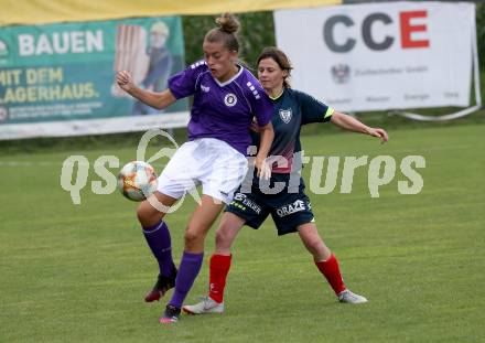 Frauenfussball. Kaerntner Frauen Liga. SK Austria Klagenfurt gegen SG ATUS Ferlach/DSG Ferlach. Alina-Marie Vaschauner  (Klagenfurt),  Yvonne Tamegger (SG ATUS Ferlach/DSG Ferlach). Koettmannsdorf, am 8.8.2021.
Foto: Kuess
www.qspictures.net
---
pressefotos, pressefotografie, kuess, qs, qspictures, sport, bild, bilder, bilddatenbank