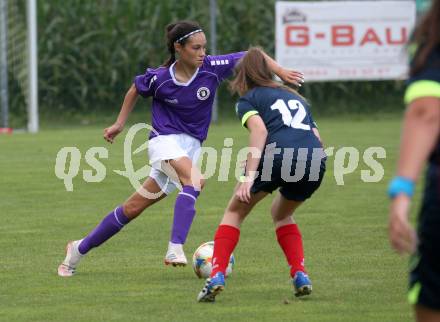 Frauenfussball. Kaerntner Frauen Liga. SK Austria Klagenfurt gegen SG ATUS Ferlach/DSG Ferlach.  Valentina Charlotte Eberhart (Klagenfurt), Fabienne Pirker (SG ATUS Ferlach/DSG Ferlach). Koettmannsdorf, am 8.8.2021.
Foto: Kuess
www.qspictures.net
---
pressefotos, pressefotografie, kuess, qs, qspictures, sport, bild, bilder, bilddatenbank