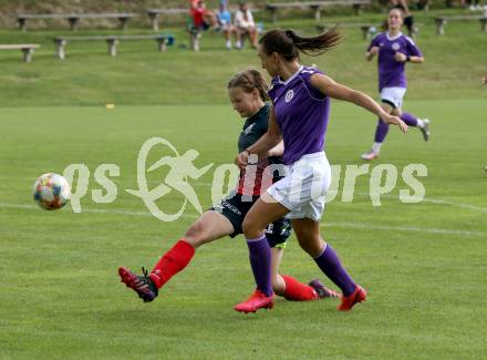 Frauenfussball. Kaerntner Frauen Liga. SK Austria Klagenfurt gegen SG ATUS Ferlach/DSG Ferlach.  Lara Marie Sophie Vadlau (Klagenfurt),  Vanessa Naomi Hanser (SG ATUS Ferlach/DSG Ferlach). Koettmannsdorf, am 8.8.2021.
Foto: Kuess
www.qspictures.net
---
pressefotos, pressefotografie, kuess, qs, qspictures, sport, bild, bilder, bilddatenbank