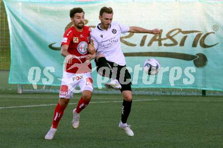 Fussball Regionalliga. SV Spittal gegen Gurten. Thomas Ogradnig  (Spittal),  Simon Schnaitter (Gurten). Spittal, 6.8.2021.
Fotos: Kuess
---
pressefotos, pressefotografie, kuess, qs, qspictures, sport, bild, bilder, bilddatenbank